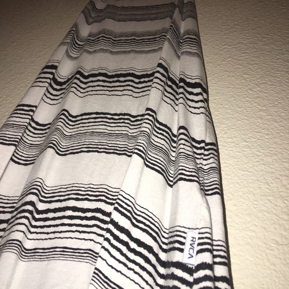 Zavey Knit Swing Dress - Picture 5 of 5